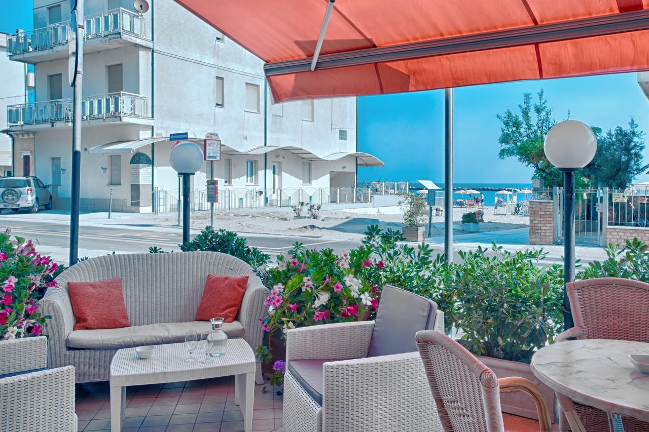 Hotel Barca D'Oro Bellaria-Igea Marina Exterior foto